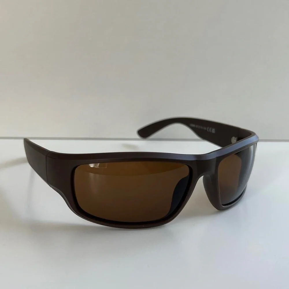y2k 2000s vintage style brown surfer designer style sunglasses